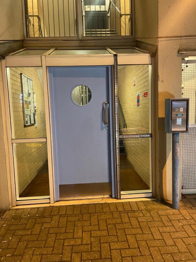 Wembley Serviced Apartment, 20Mins From Central Londra Esterno foto