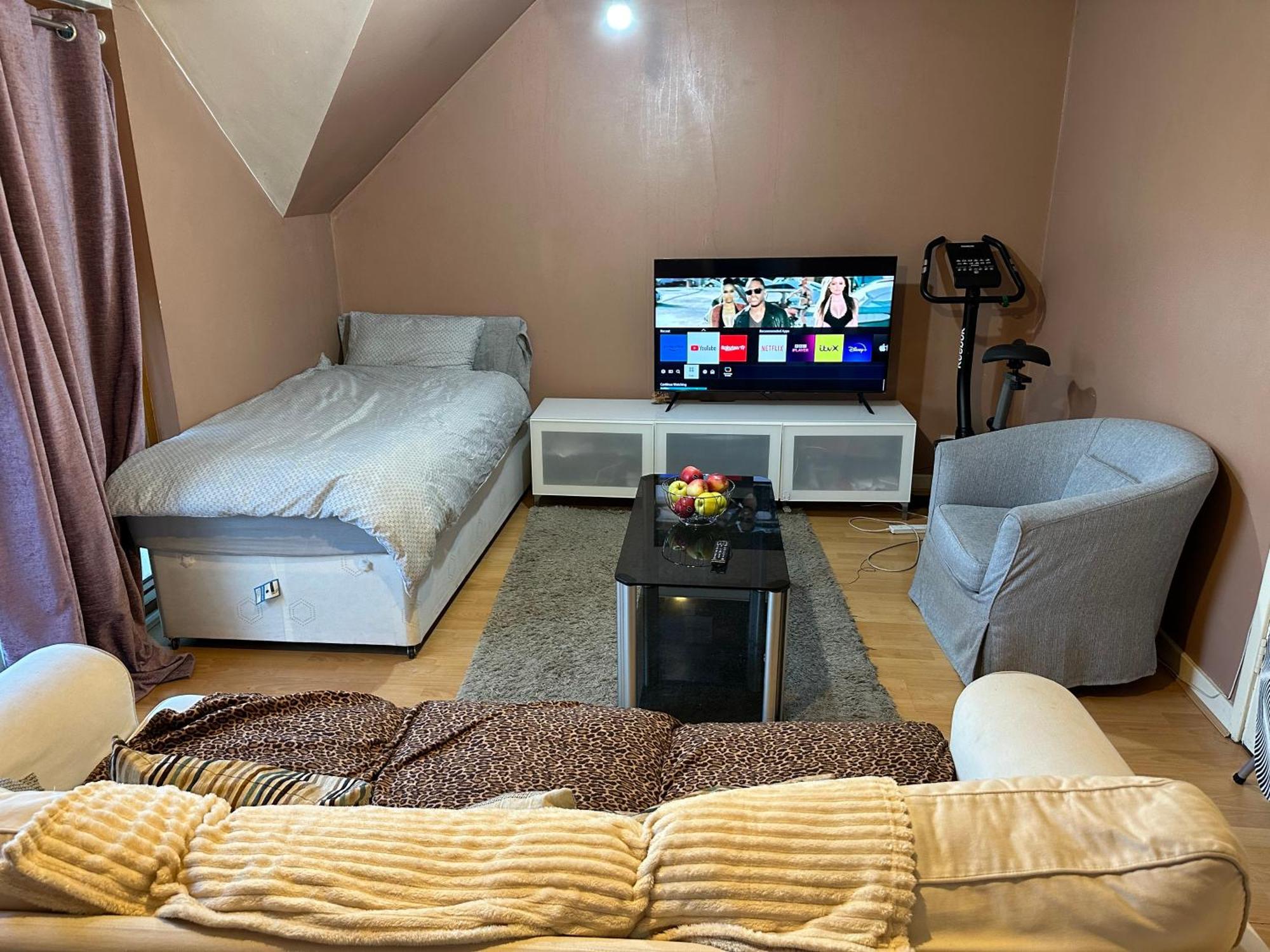 Wembley Serviced Apartment, 20Mins From Central Londra Esterno foto